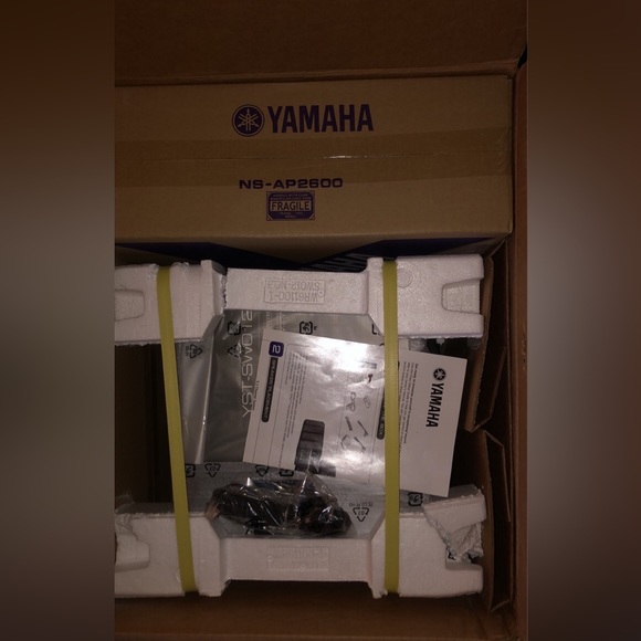 Yamaha Home Theatre Fully loaded - Picture 3 of 5